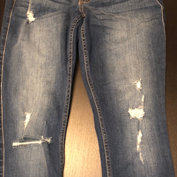 Jeans - Picture 2 of 4